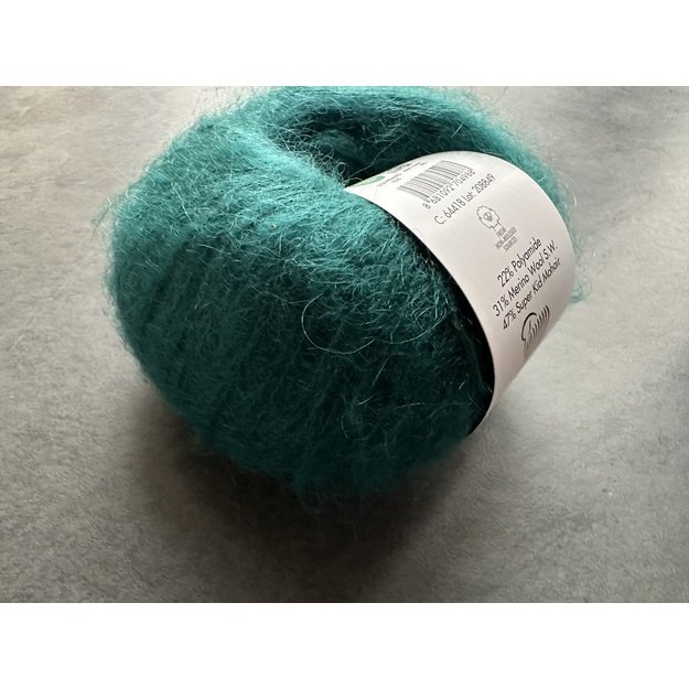 SUPER KID MOHAIR Gazzal- 22% polyamide, 31% superwash Merino fine, 47% super kid mohair, 25gr/ 237m, Nr 64418