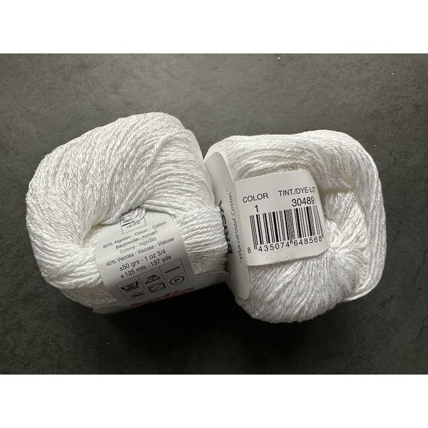 BRISA- 60% mercerized Cotton, 40% viscose, 50gr/ 125m, Nr 01
