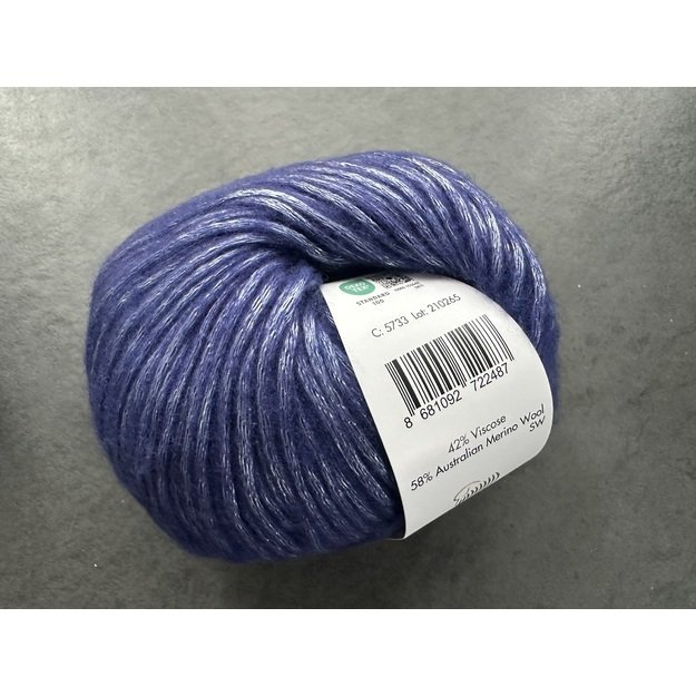 SISLEY - 58% Australian merino wool, 42% viscose, 50 g / 105 m, No. 5733 2
