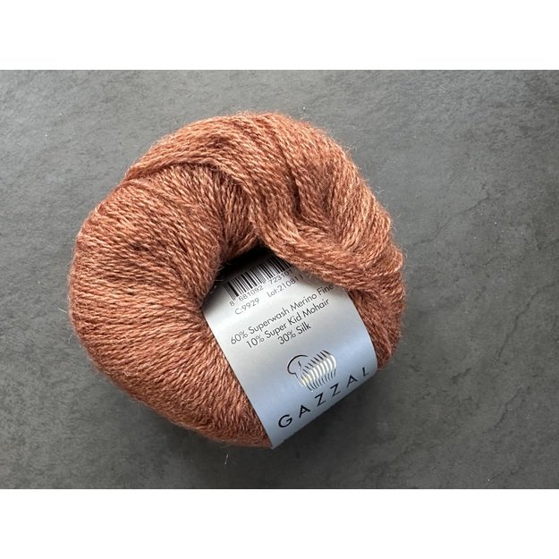 EXCLUSIVE Gazzal- 60% superwash merino fine, 10% super kid mohair, 30% mulberry silk, 25gr/ 200m, Nr 9929