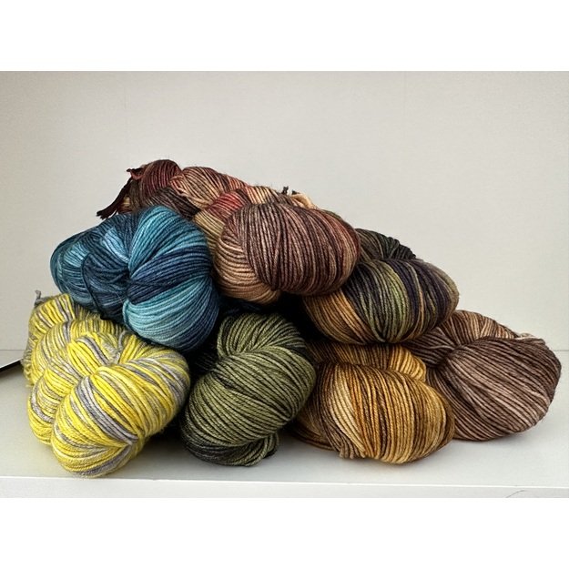 HAPPY FEET Gazzal- 75% Superwash Merino Wool, 25% Polyamide, 100gr/ 330m, Nr 3264