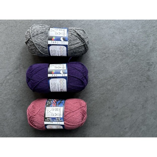 BALTICA- 100% Virgin wool, 50gr/ 250m, Nr 723