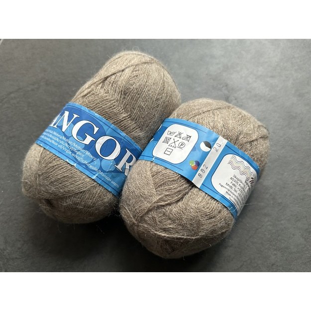 Angora2- 50% Mohair (moheris), 30% Acrylic ( akrilanas), 20% Virgin wool (jauna vilna), 100gr/ 750m, Nr 882