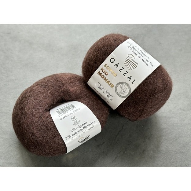 SUPER KID MOHAIR Gazzal- 22% polyamide, 31% superwash Merino fine, 47% super kid mohair, 25gr/ 237m, Nr 64426