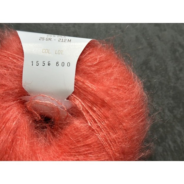 POKER Super kid mohair silk- 75% mohair sk, 25% silk, 25gr/ 212m, Nr 1556