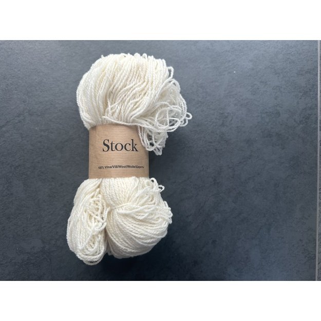 Natūrali 100% avies vilna STOCK, 100gr/ 350m, Nr 025