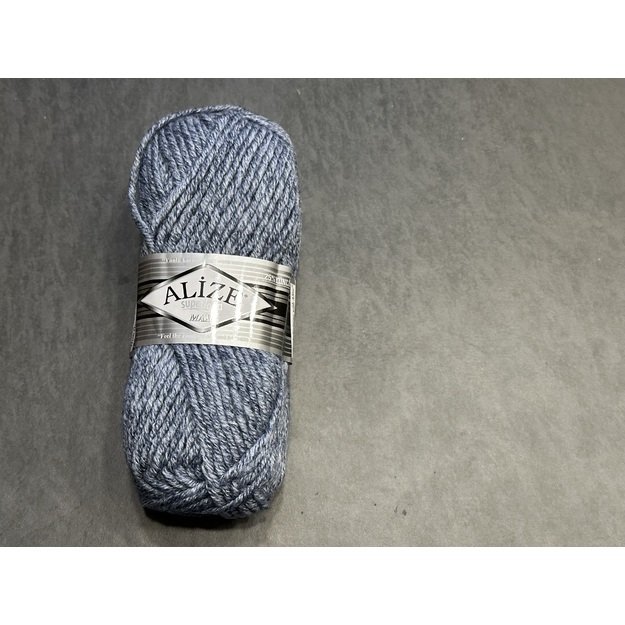 SUPERLANA MAXI Alize- 25% Wool , 75% Acrylic- 100 gr / 100 m, Nr 806
