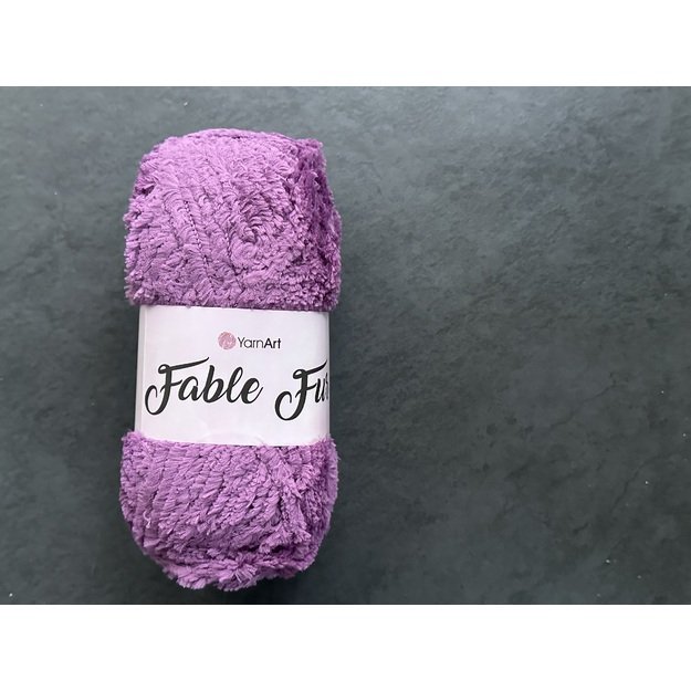 FABLE FUR Yarn Art - 100% micro polyester, 100 gr/ 100 m, Nr 979