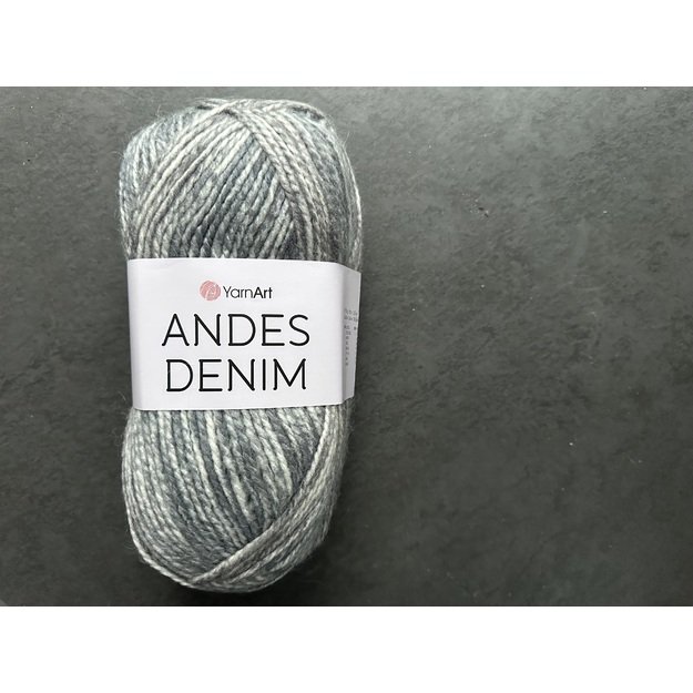 ANDES DENIM - 80% acrylic, 20% wool, 150gr/240m, Nr 5103