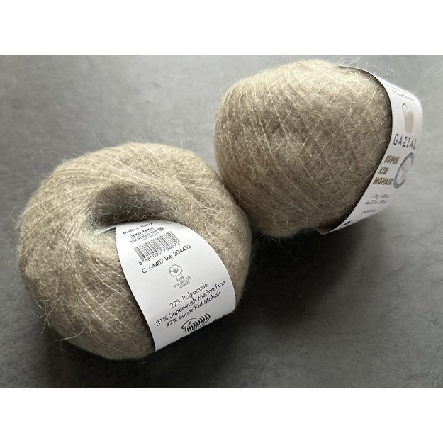 SUPER KID MOHAIR Gazzal- 22% polyamide, 31% superwash Merino fine, 47% super kid mohair, 25gr/ 237m, Nr 64407