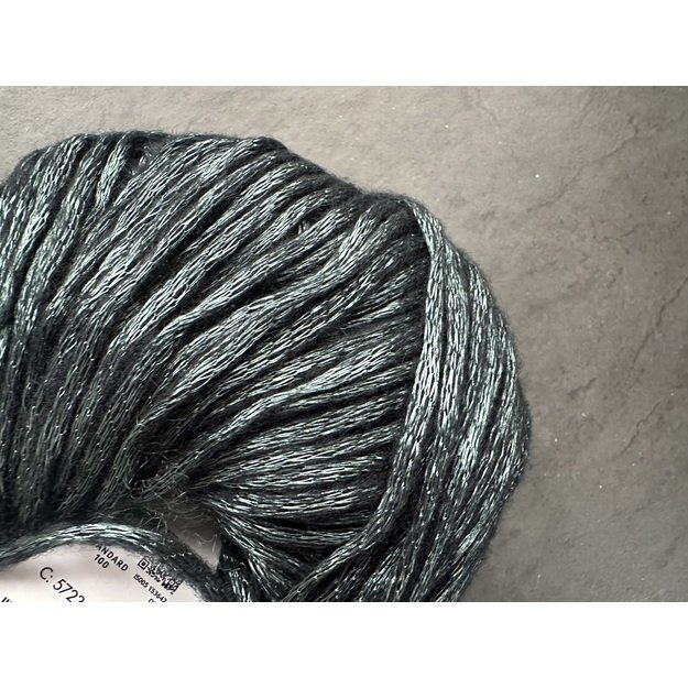 SISLEY- 58% Australijos merino vilna, 42% viskozė, 50 g./ 105 m, Nr 5723 3