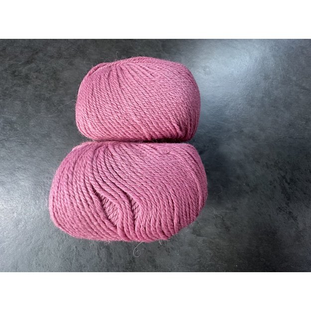 PARKA- 60% Wool, 40% Acrilic, 50 gr/ 140m, Nr 24