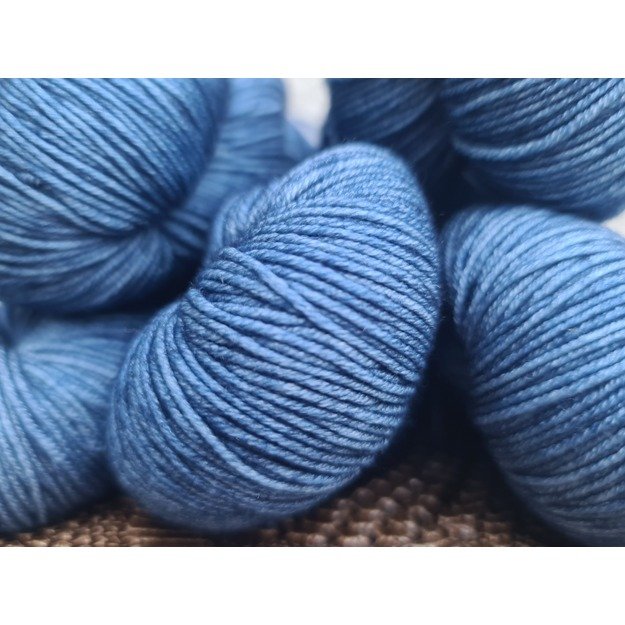 WOOL STAR Gazzal- 100% Superwash Merino Fine Wool, 100 gr/ 350m, Nr 3820