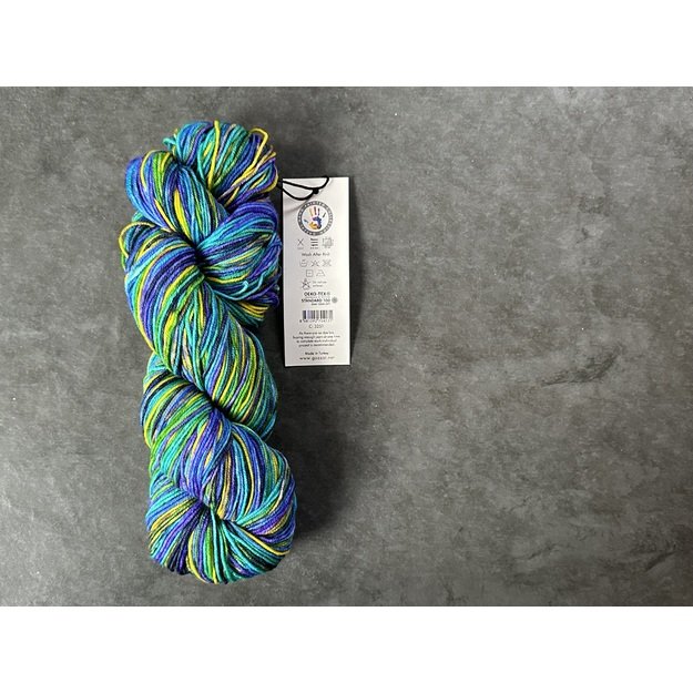 HAPPY FEET Gazzal- 75% Superwash Merino Wool, 25% Polyamide, 100gr/ 330m, Nr 3251