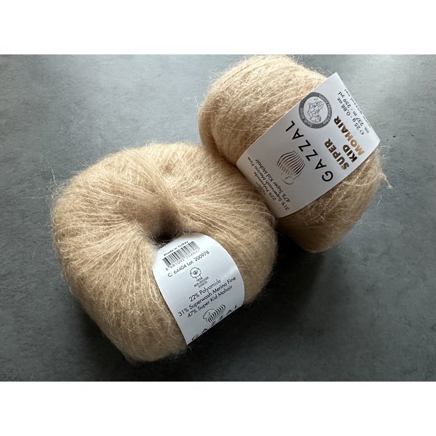 SUPER KID MOHAIR Gazzal- 22% polyamide, 31% superwash Merino fine, 47% super kid mohair, 25gr/ 237m, Nr 64404