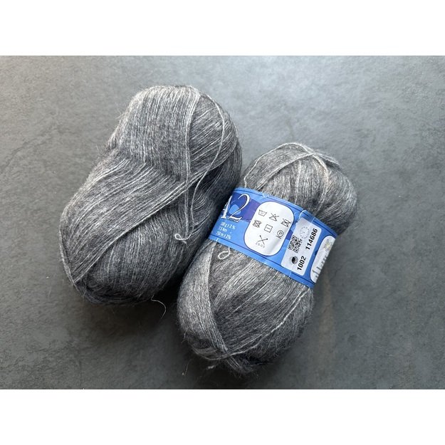 Angora2- 50% Mohair (moheris), 30% Acrylic ( akrilanas), 20% Virgin wool (jauna vilna), 100gr/ 750m, Nr 1002