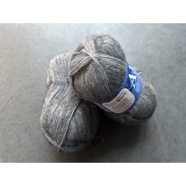 Angora2- 50% Mohair (moheris), 30% Acrylic ( akrilanas), 20% Virgin wool (jauna vilna), 100gr/ 750m, Nr 1002