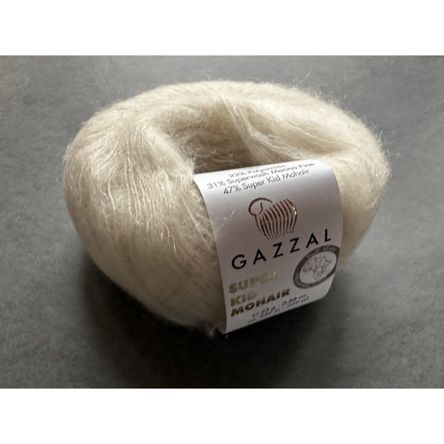 SUPER KID MOHAIR Gazzal- 22% polyamide, 31% superwash Merino fine, 47% super kid mohair, 25gr/ 237m, Nr 64437