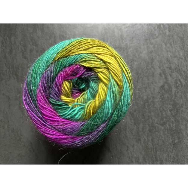 STYLISH ALPACA- 25% Alpaca, 75% Acrylic, 150 gr / 525 m, Nr 7703