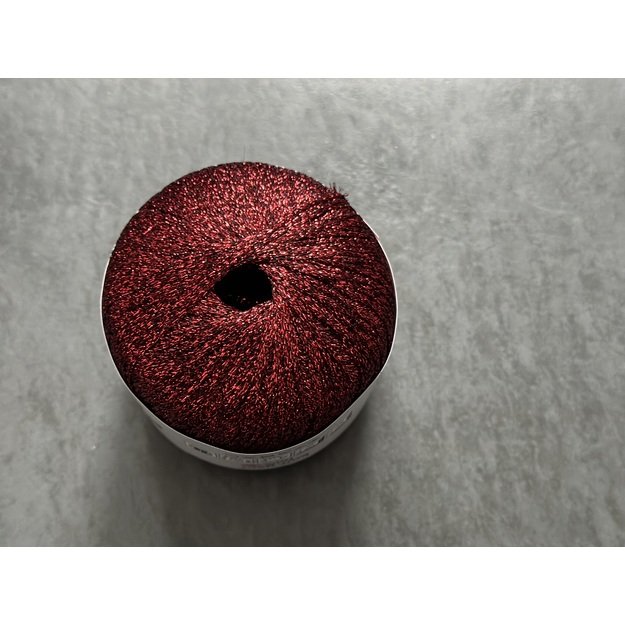 SPARKLE- 60% Metallic polyester, 40% polyamide, 25gr/ 160 m, Nr 1345