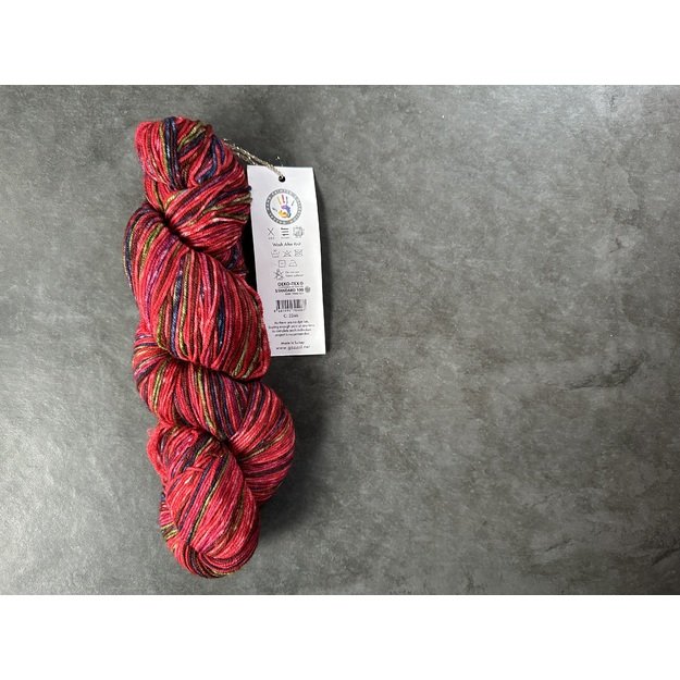 HAPPY FEET Gazzal- 75% Superwash Merino Wool, 25% Polyamide, 100gr/ 330m, Nr 3246