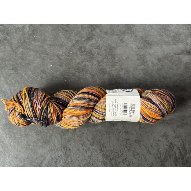 HAPPY FEET Gazzal- 75% Superwash Merino Wool, 25% Polyamide, 100gr/ 330m, Nr 3244