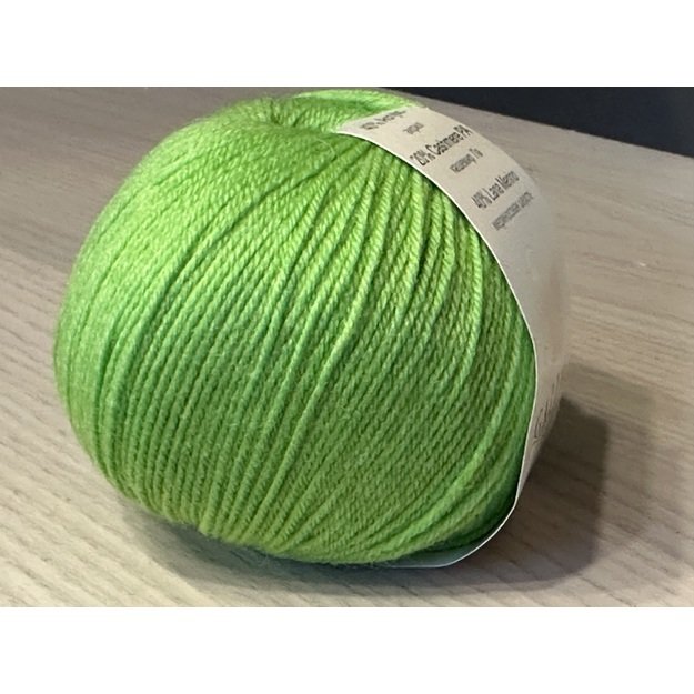 BABY WOOL Gazzal- 40% acrylic, 20% cashmere PA, 40% lana merino, 50gr/ 175m, Nr 821