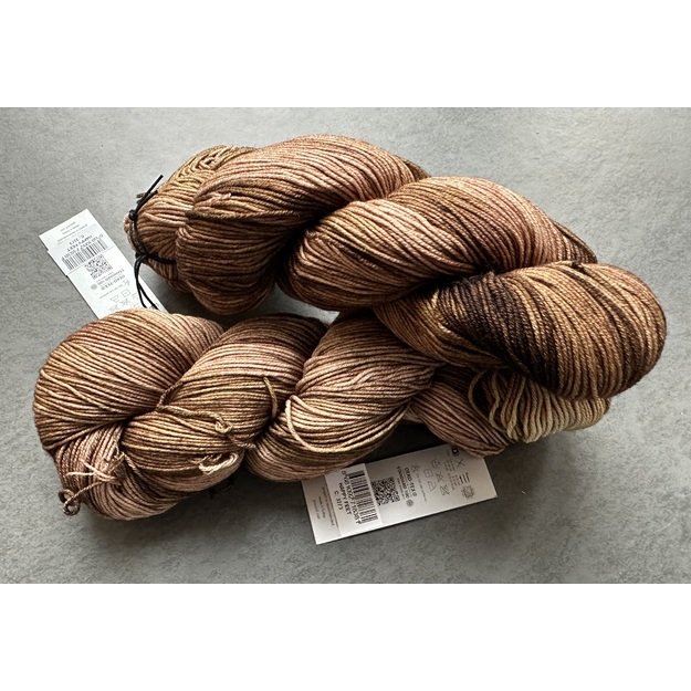 HAPPY FEET Gazzal- 75% Superwash Merino Wool, 25% Polyamide, 100gr/ 330m, Nr 3273