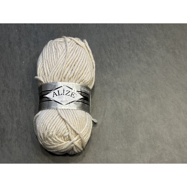 SUPERLANA MAXI Alize- 25% Wool , 75% Acrylic- 100 gr / 100 m, Nr 599