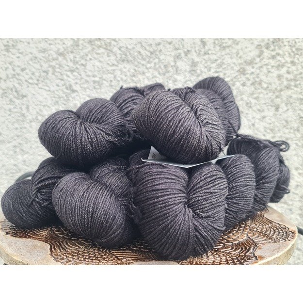 WOOL STAR Gazzal- 100% Superwash Merino Fine Wool, 100 gr/ 350m, Nr 3803