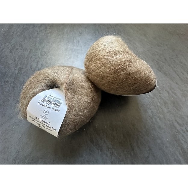 SUPER KID MOHAIR Gazzal- 22% polyamide, 31% superwash Merino fine, 47% super kid mohair, 25gr/ 237m, Nr 64403
