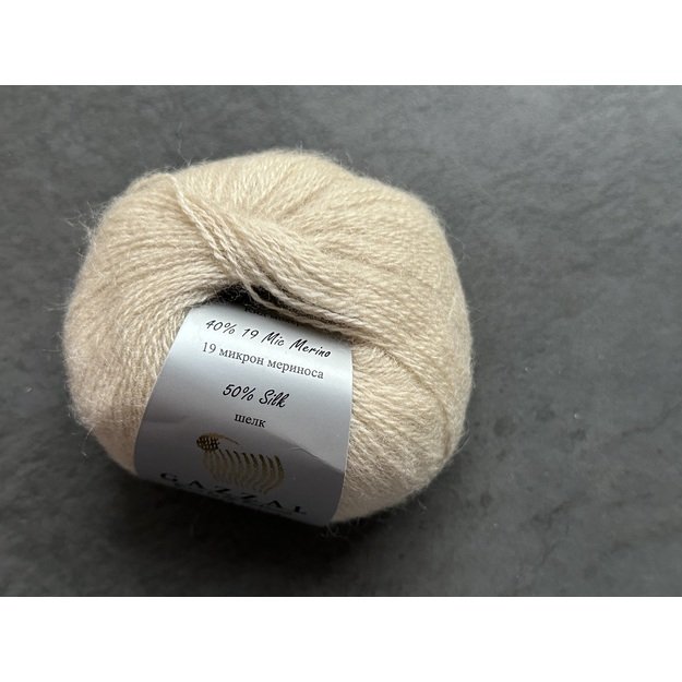 EXCLUSIVE Gazzal- 40% 19Mic merino, 10% kid mohair, 50% mulberry silk, 25gr/ 190m, Nr 9904