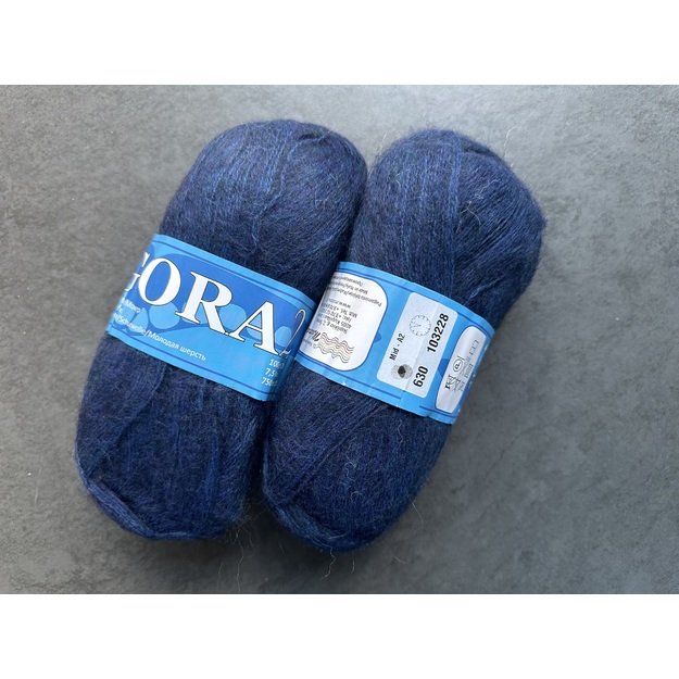 Angora2- 50% Mohair (moheris), 30% Acrylic ( akrilanas), 20% Virgin wool (jauna vilna), 100gr/ 750m, Nr 630