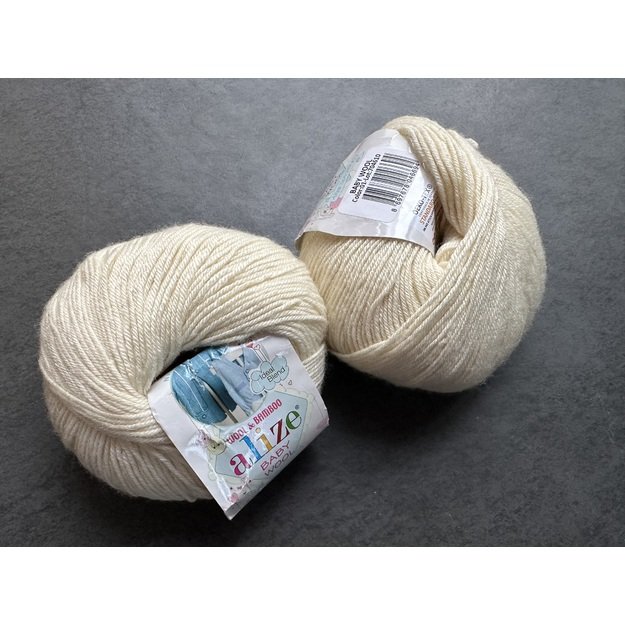 BABY WOOL Alize- 40% Wool, 40% Acrylic, 20% Bamboo, 50gr/ 175m, Nr 01