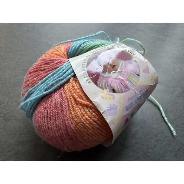 BABY WOOL Alize- 40% Wool, 40% Acrylic, 20% Bamboo, 50gr/ 175m, Nr 3611