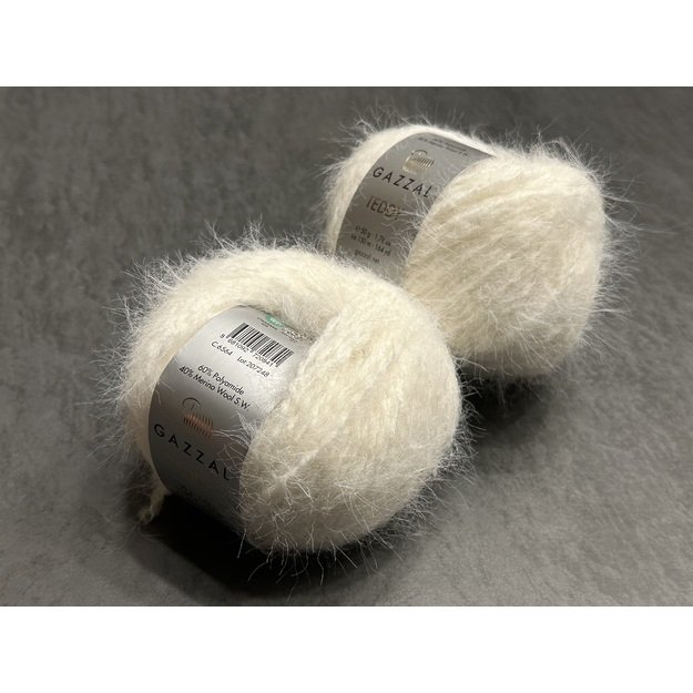 TEDDY Gazzal- 60% Polyamide, 40% Merino wool, 50gr/ 150m, Nr 6564-sniego balta