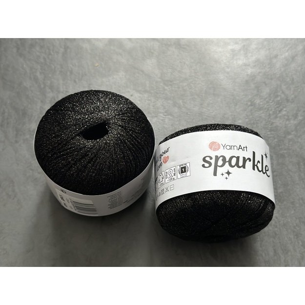 SPARKLE- 60% Metallic polyester, 40% polyamide, 25gr/ 160 m, Nr 1360