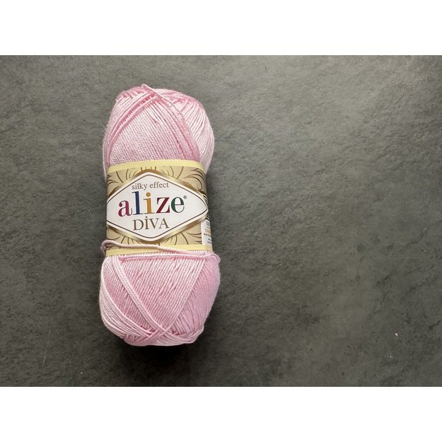 DIVA Alize- 100% microfiber acrylic, 100gr/ 350m, Nr 768