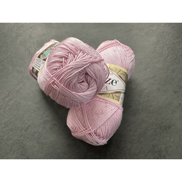 DIVA Alize- 100% microfiber acrylic, 100gr/ 350m, Nr 768