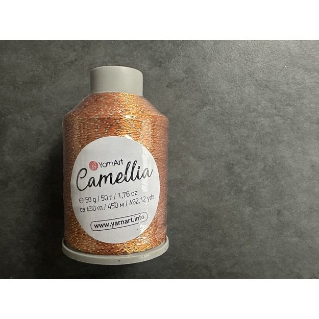 CAMELLIA - 91% polyester, 9%  metallic polyester, 50gr/450 m, Nr 421 2