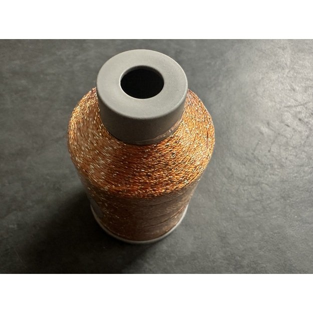 CAMELLIA - 91% polyester, 9%  metallic polyester, 50gr/450 m, Nr 421 1