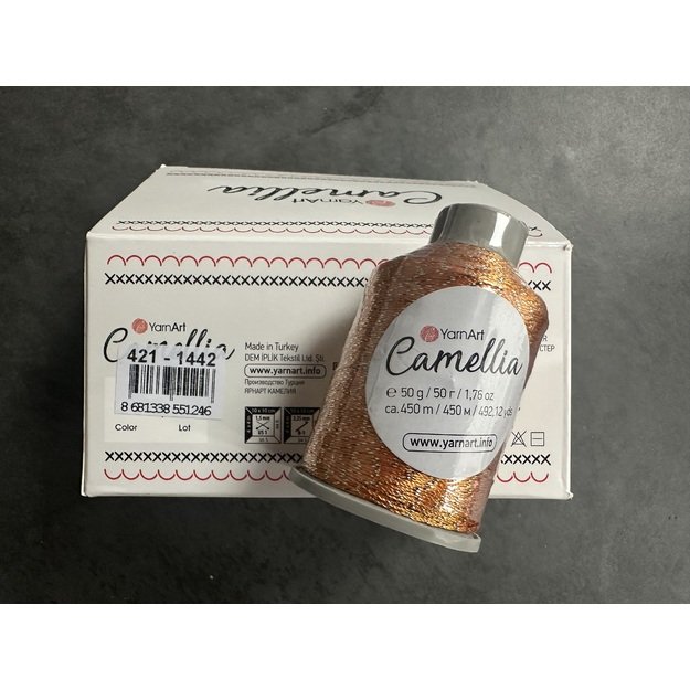 CAMELLIA - 91% polyester, 9%  metallic polyester, 50gr/450 m, Nr 421 4