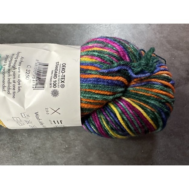 HAPPY FEET Gazzal- 75% Superwash Merino Wool, 25% Polyamide, 100gr/ 330m, Nr 3250