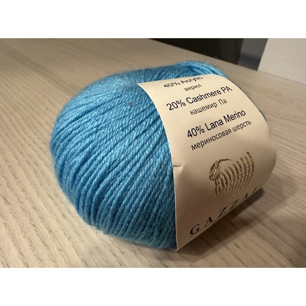 BABY WOOL Gazzal- 40% acrylic, 20% cashmere PA, 40% lana merino, 50gr/ 175m, Nr 820