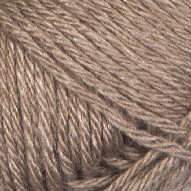 SILKY ROYAL YarnArt- 35% Silk Rayon, 65% Merino wool, 50gr/ 140m, Nr 442