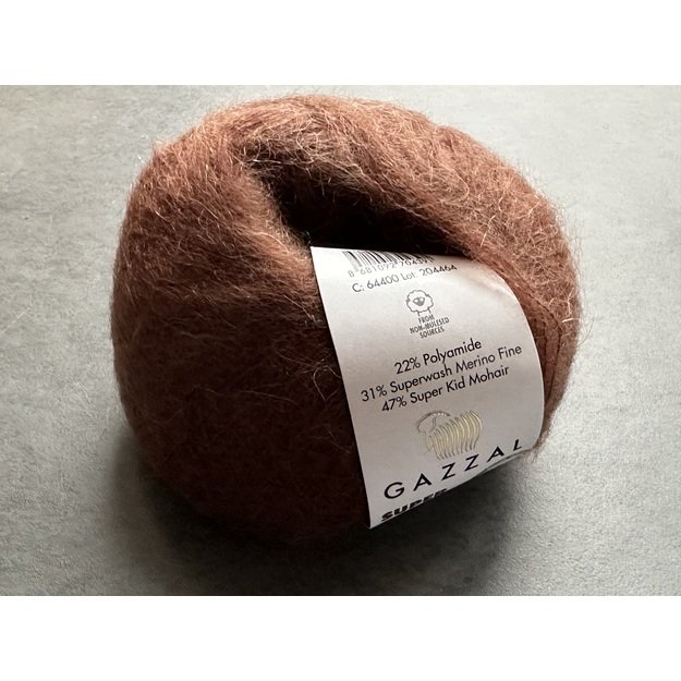 SUPER KID MOHAIR Gazzal- 22% polyamide, 31% superwash Merino fine, 47% super kid mohair, 25gr/ 237m, Nr 64400