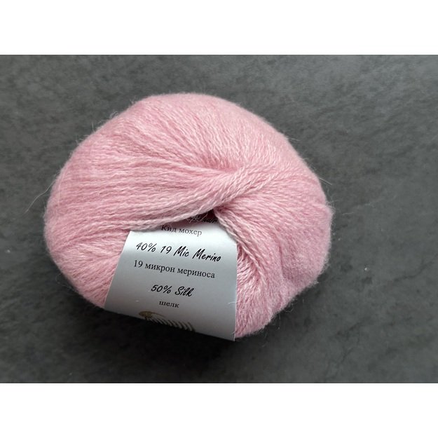 EXCLUSIVE Gazzal- 40% 19Mic merino, 10% kid mohair, 50% mulberry silk, 25gr/ 190m, Nr 9903