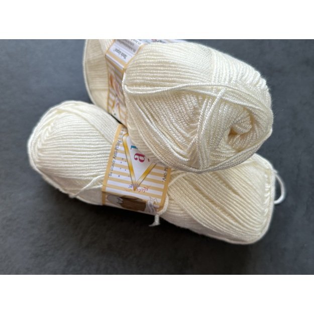 BABY BEST Alize- 90% Acrylic Anti- Pilling, 10% Bamboo, 100gr/ 240m, Nr 450