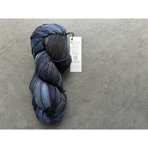 HAPPY FEET Gazzal- 75% Superwash Merino Wool, 25% Polyamide, 100gr/ 330m, Nr 3272