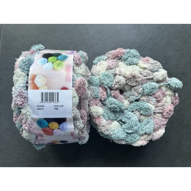 Yo-Yo Colors  Himalaya- 100% micro-polyester, 200 gr / 34 m, Nr 82012 2